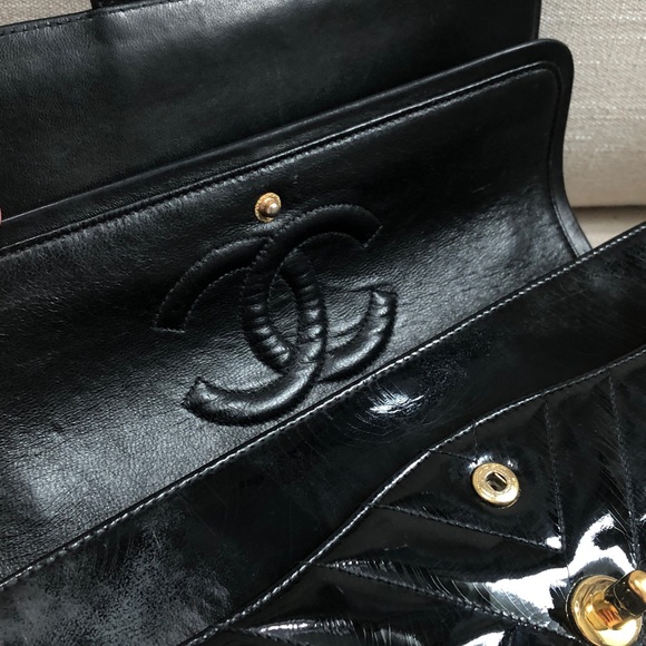 SOLD!!! Vintage Chanel Double Flap in Medium. - Picture 7 of 11